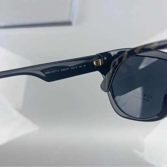 Versace Wayfarer Unisex Sunglasses with Versace Logo on Arms - Picture 6 of 7